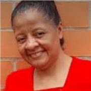 Profesora de matemáticas imparte clases a niñ@ de todas las edades
